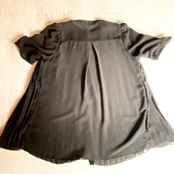 Elegant Black Sheer Blouse Size US M 100% Polyester - Picture 5 of 10